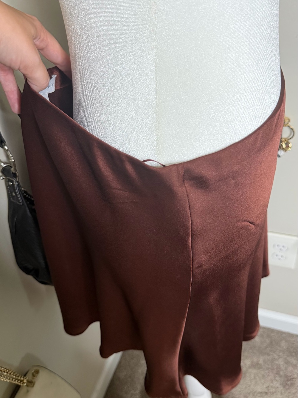 Gianni Bini Satin A-Line Mini Skirt in Deep Burgundy Brown - Size L - Picture 3 of 3
